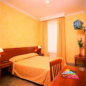 hotel-kriss.it-romehotels.com/